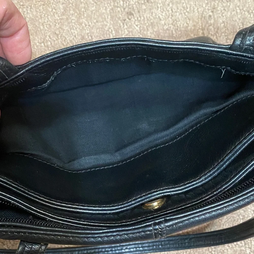 Vintage Black Leather Shoulder Bag Practical Chic Utility Trendy
